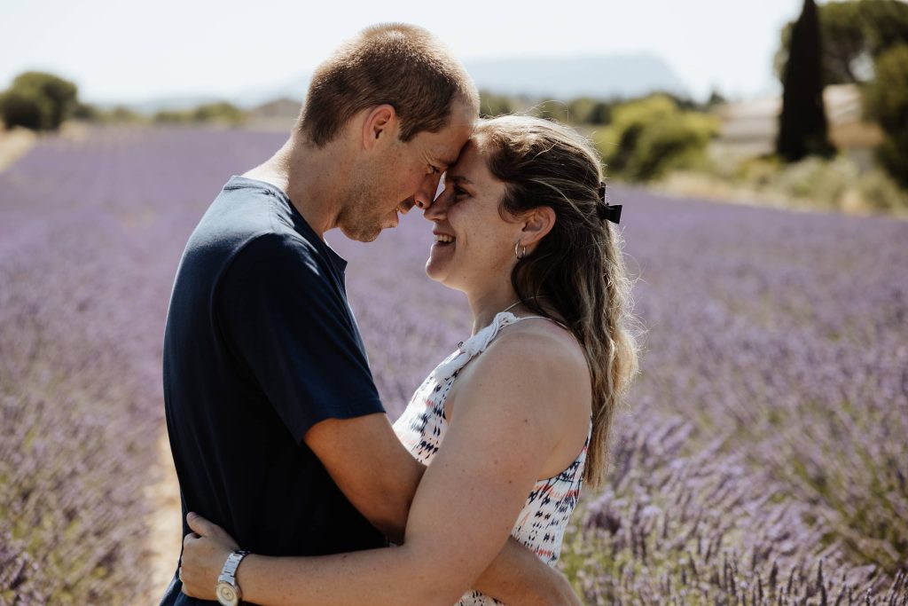 shooting couple lavandes